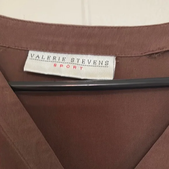 Simply Couture Deep Brown Blouse - Picture 3 of 4